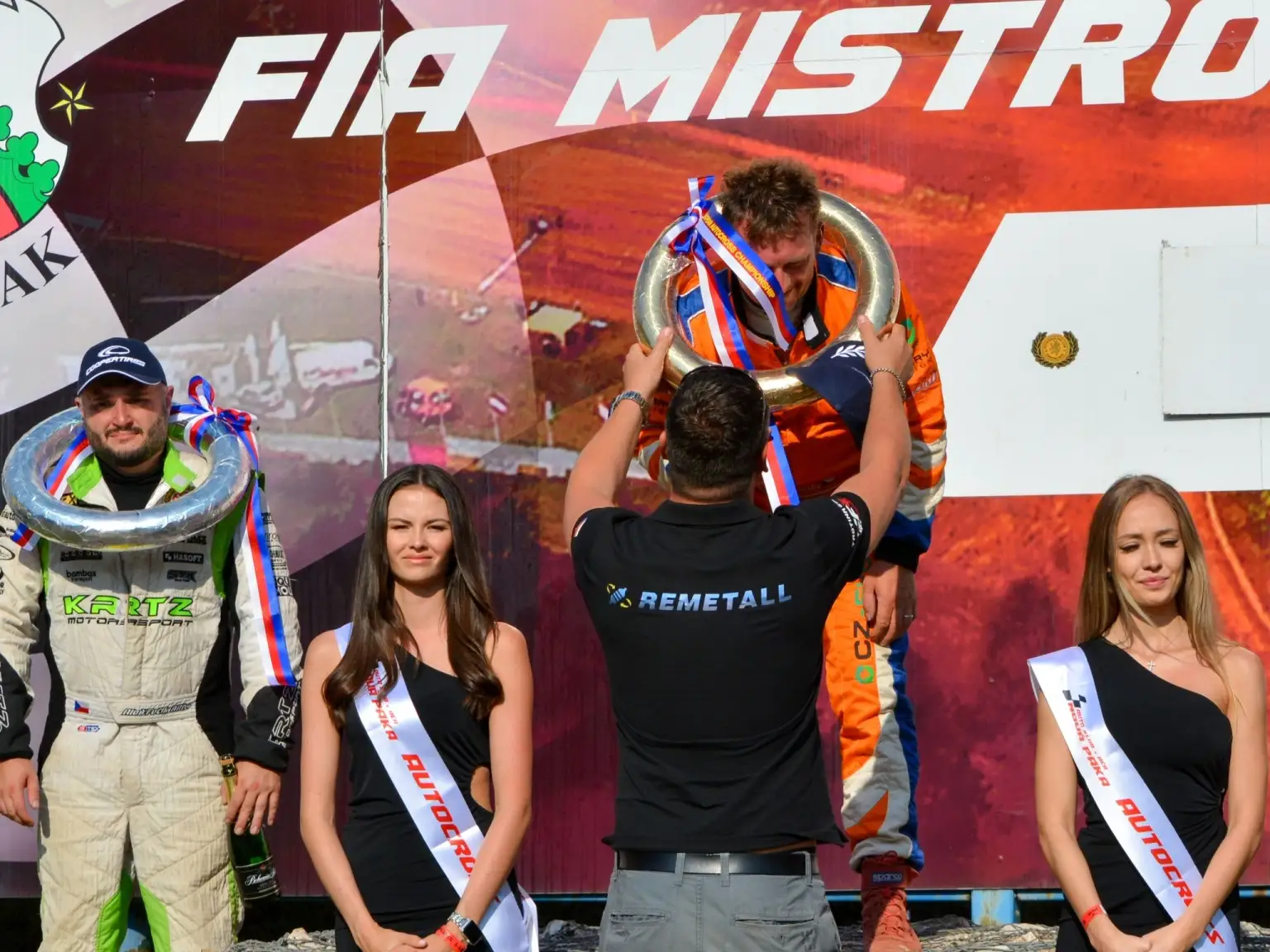 Vyhlášení vítězů mistrovství Evropy v Autocrossu 2021 – zvítězil Petr Šimurda